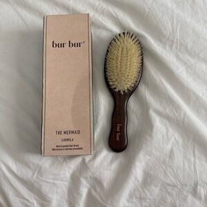 NEW Bur Bur The Mermaid Ludmila Mini Boar Bristle Hair Brush w/ Box